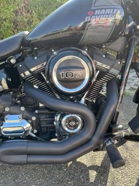 Harley-Davidson FLSB Softail Sport Glide - hlavní fotka