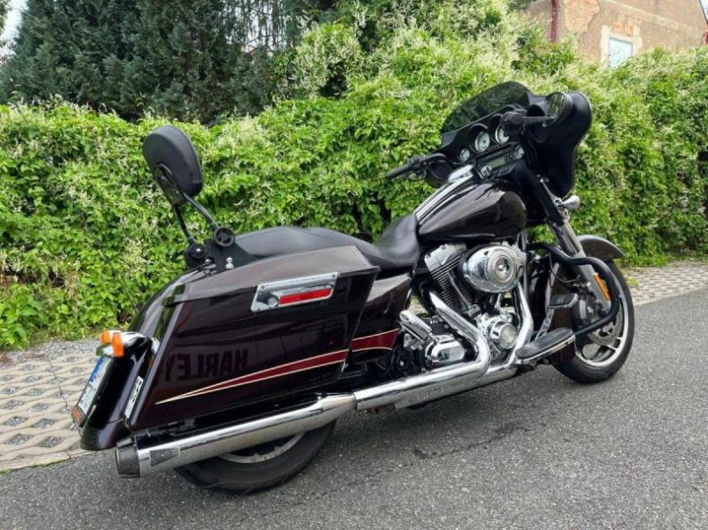 Harley-Davidson Street Glide - hlavní fotka