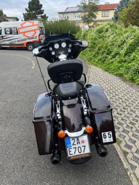 Harley-Davidson Street Glide - hlavní fotka