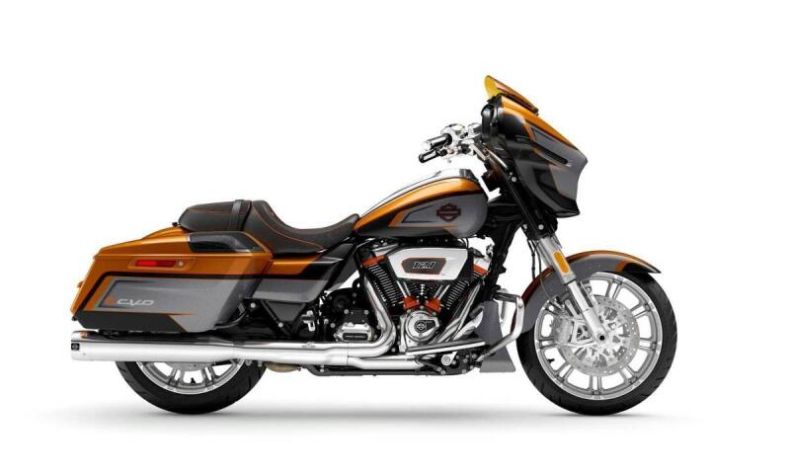 Harley-Davidson Street Glide - hlavní foto