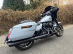 Harley-Davidson Street Glide - fotka číslo 1
