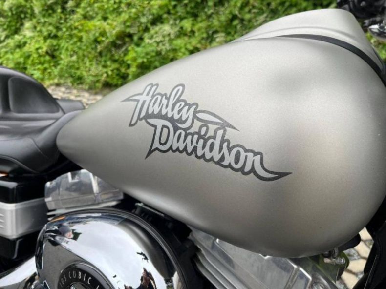 Harley-Davidson FXD Dyna Super Glide - hlavní fotka
