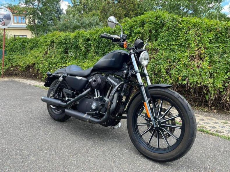 Harley-Davidson 883 Sportster - hlavní fotka inzerátu