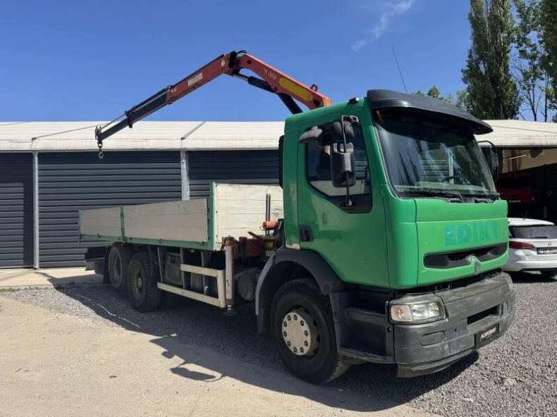 Renault Premium - hlavní foto