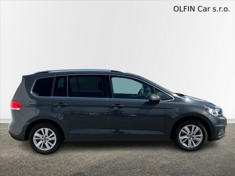 Volkswagen Touran - hlavní fotka