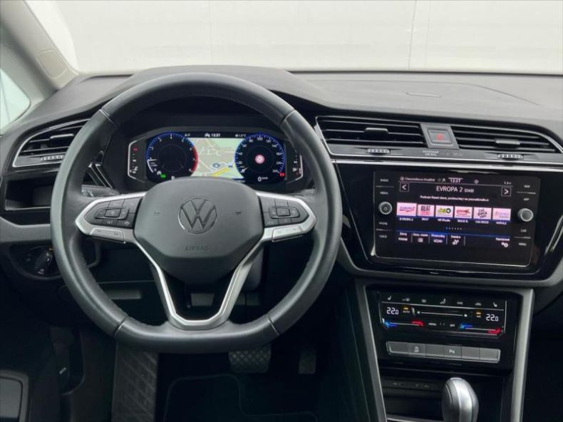 Volkswagen Touran - hlavní fotka