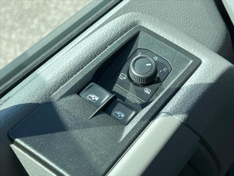 Volkswagen Crafter - hlavní fotka