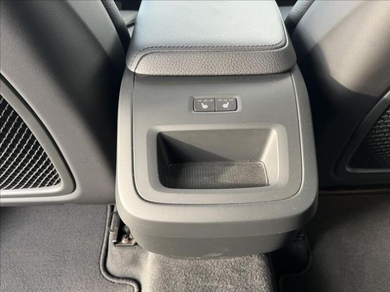 Volvo XC60 - hlavní fotka
