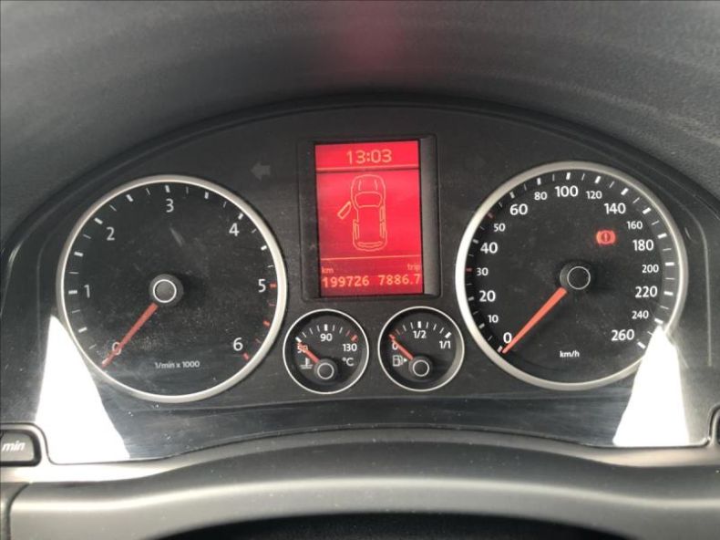 Volkswagen Tiguan - hlavní fotka