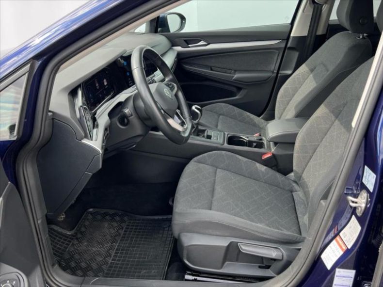 Volkswagen Golf - hlavní fotka