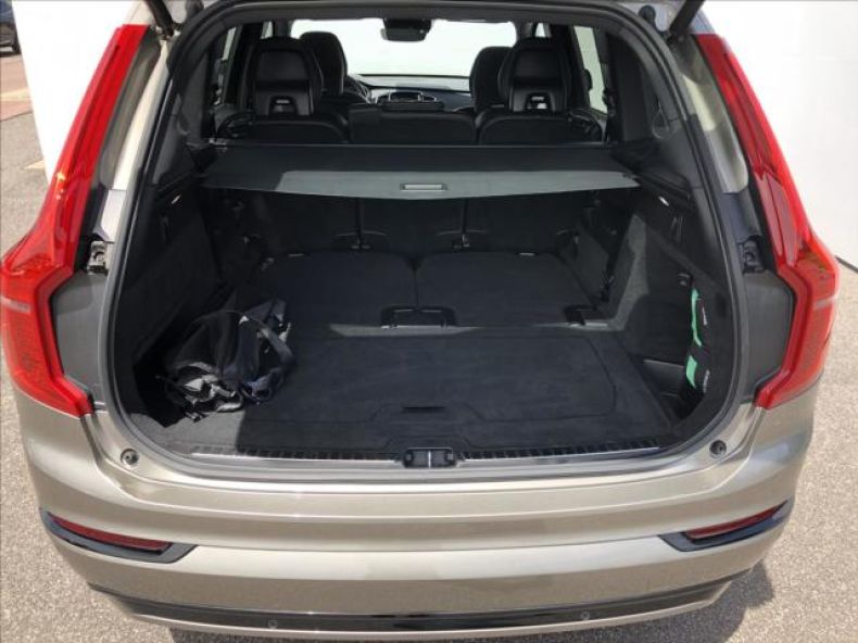 Volvo XC90 - hlavní fotka