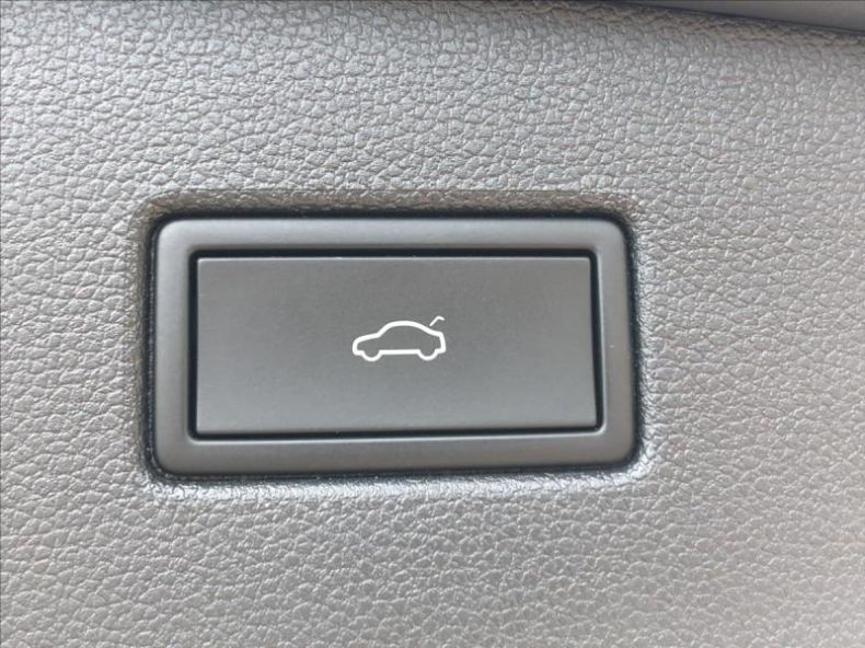 Volkswagen Tiguan - hlavní fotka