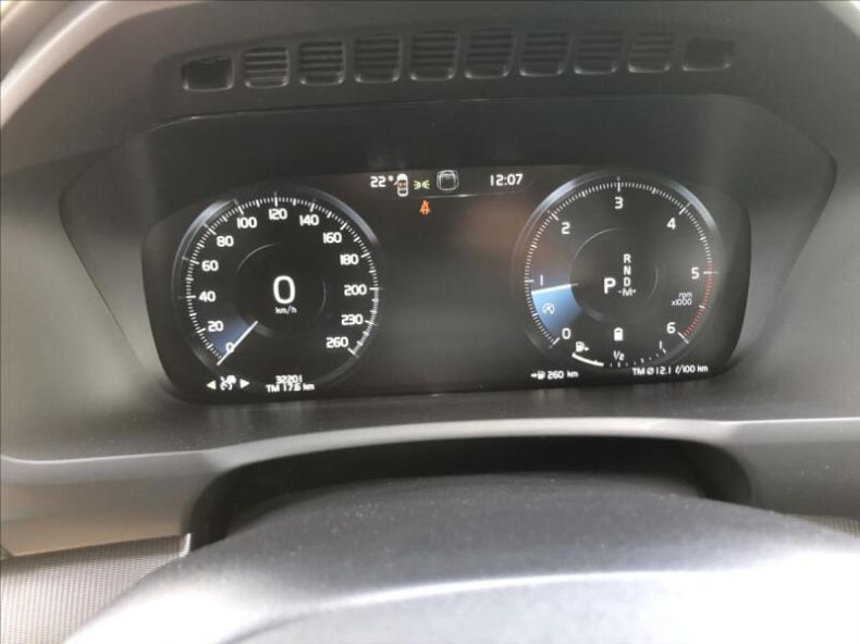 Volvo XC90 - hlavní fotka