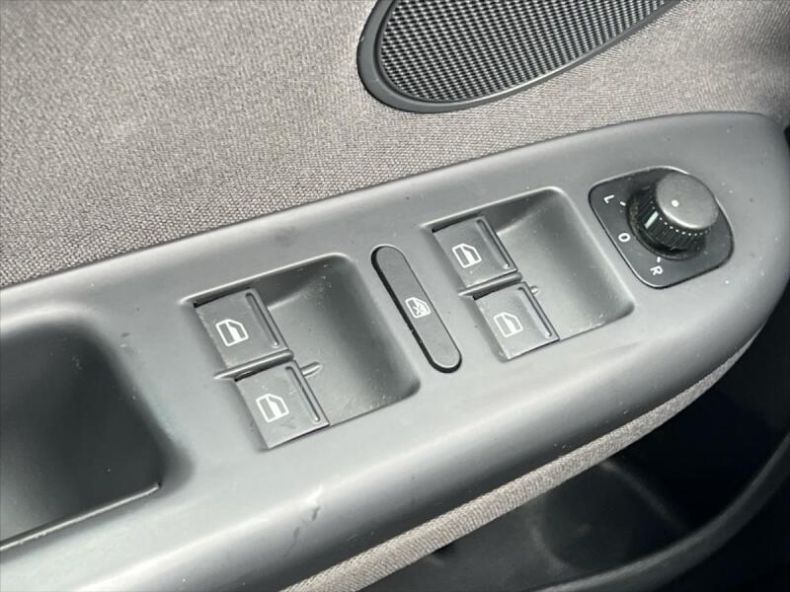 Volkswagen Golf - hlavní fotka