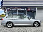 Volkswagen Passat - fotka číslo 7