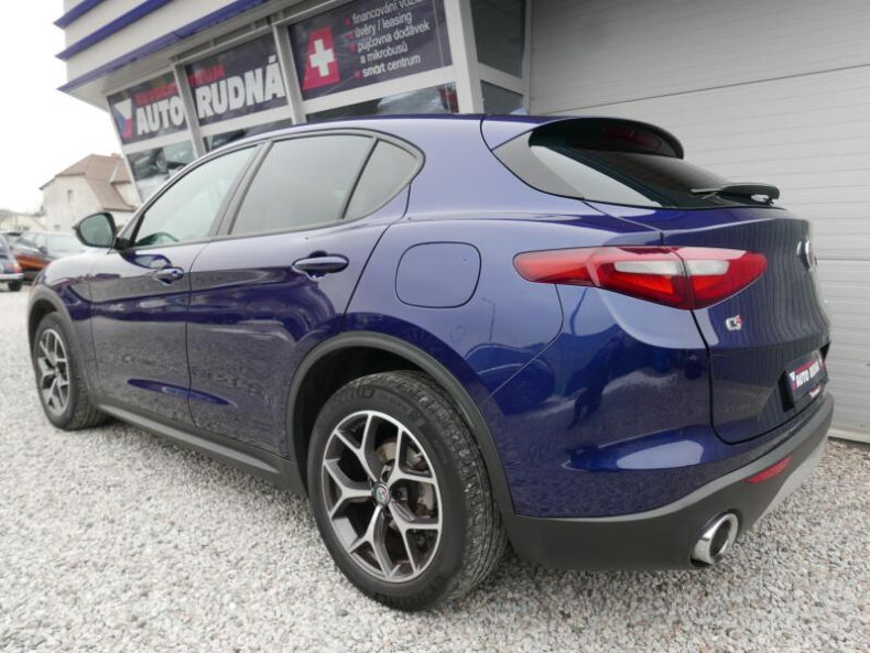 Alfa Romeo Stelvio - hlavní fotka