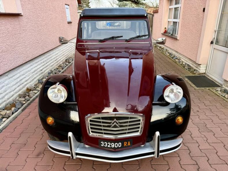 Citroën 2CV - hlavní fotka