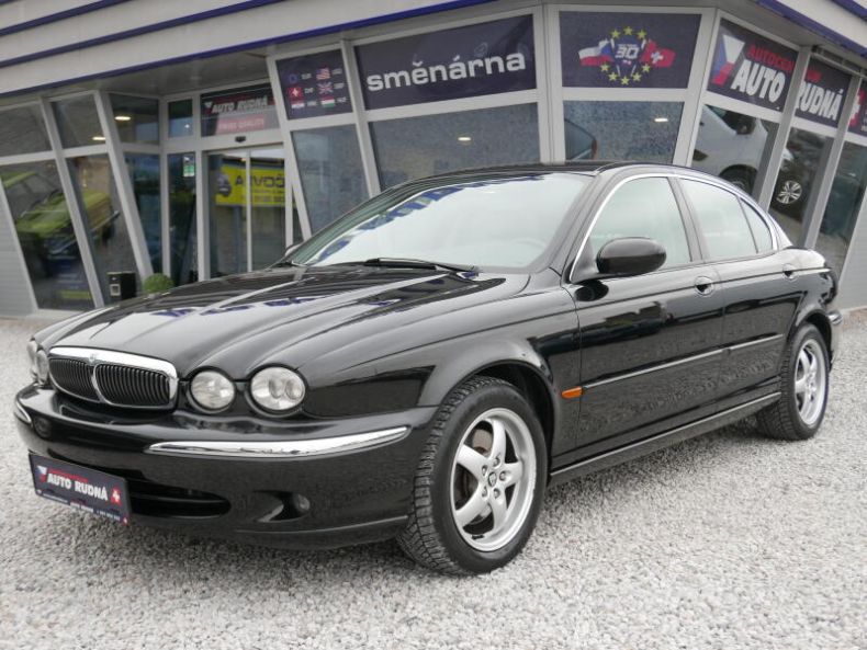 Jaguar X-Type - hlavní foto