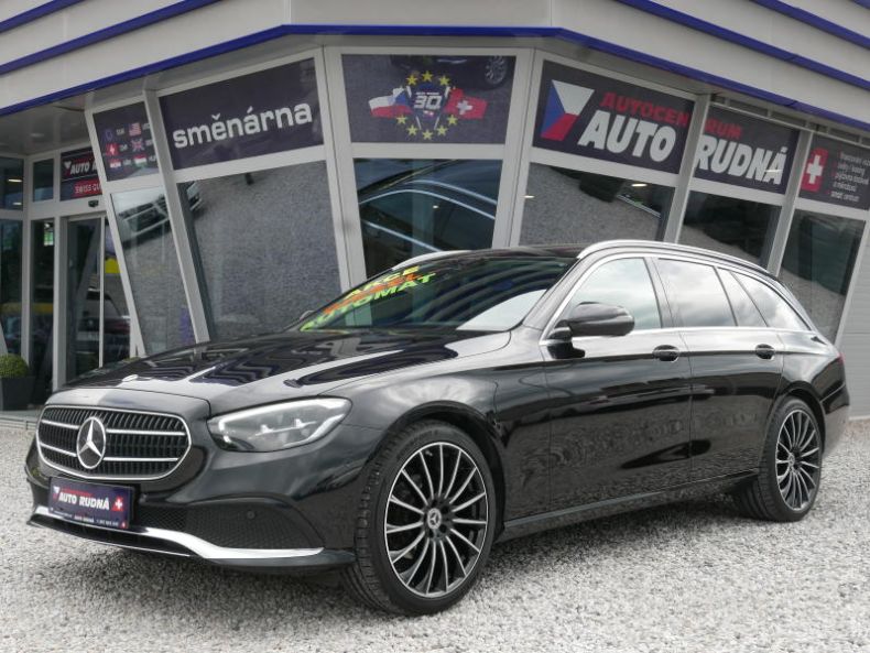 Mercedes Třída E - hlavní foto