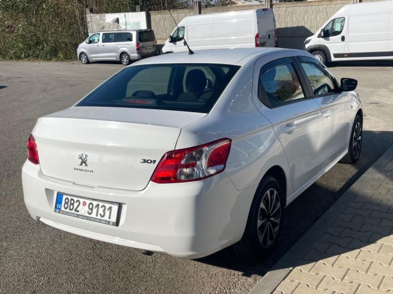 Peugeot 301 - hlavní fotka