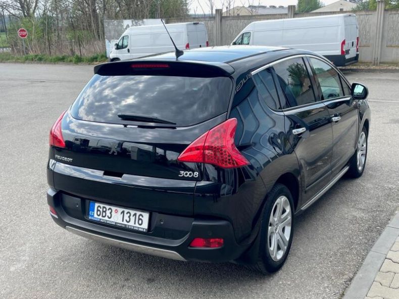 Peugeot 3008 - hlavní fotka