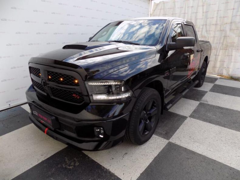 Dodge RAM 1500 - hlavní foto