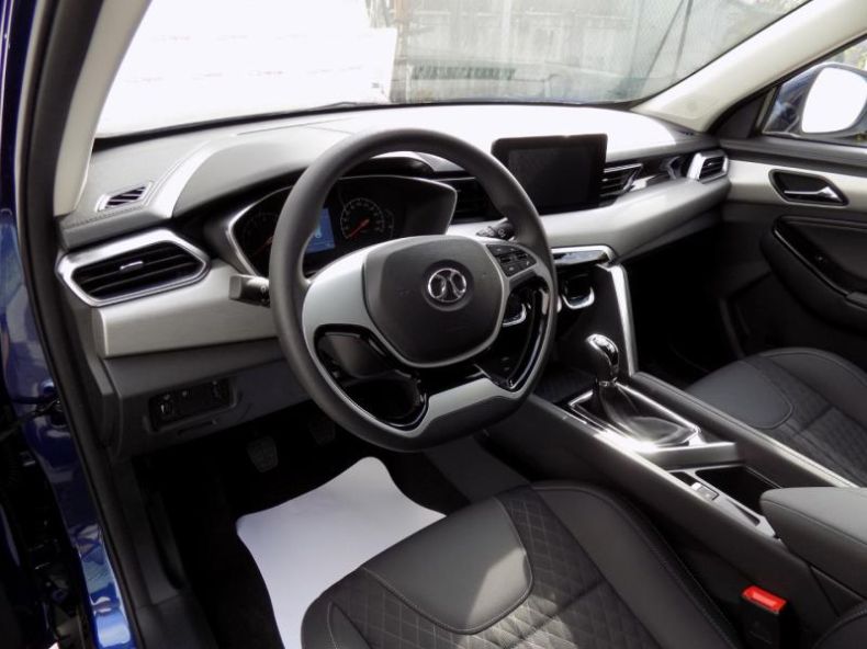 BAIC X3 - hlavní fotka