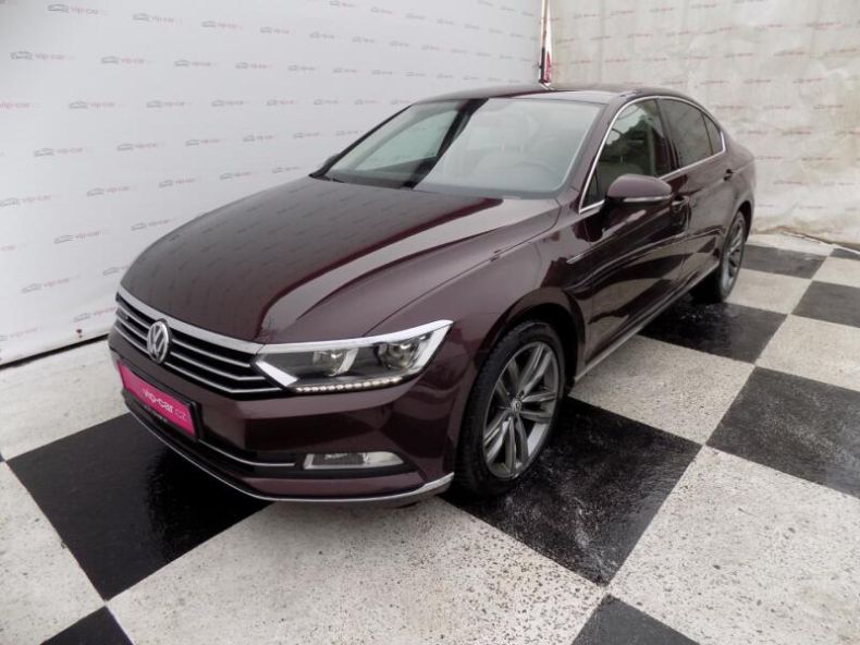 Volkswagen Passat - hlavní fotka inzerátu