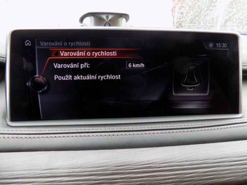 BMW X6 - hlavní fotka