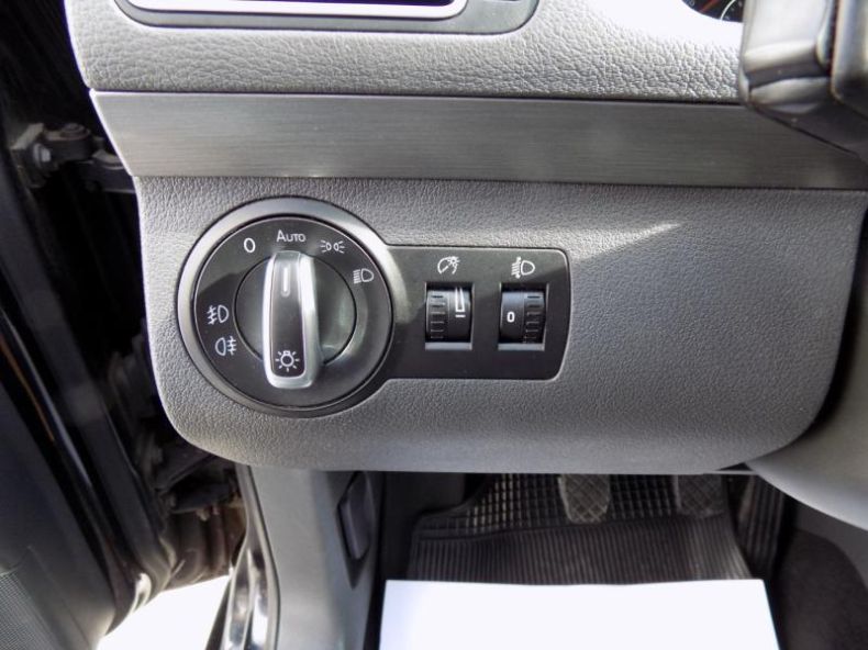 Volkswagen Touran - hlavní fotka