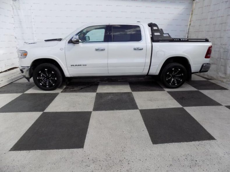 Dodge RAM 1500 - hlavní fotka