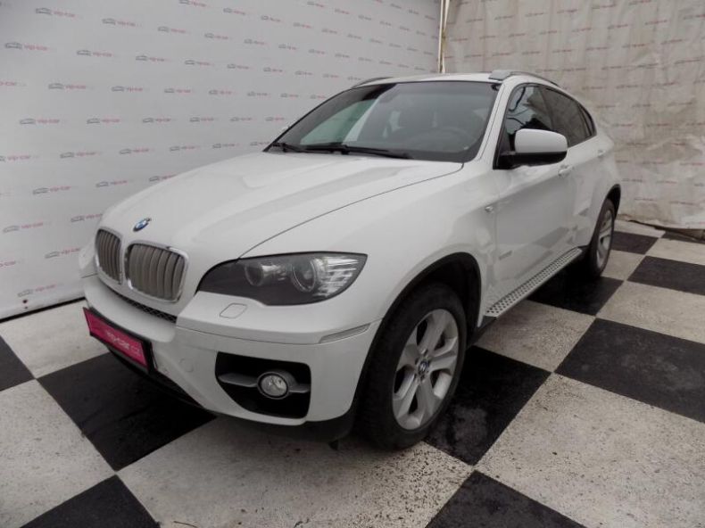 BMW X6 - hlavní foto