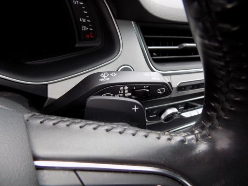 Audi Q7 - hlavní fotka