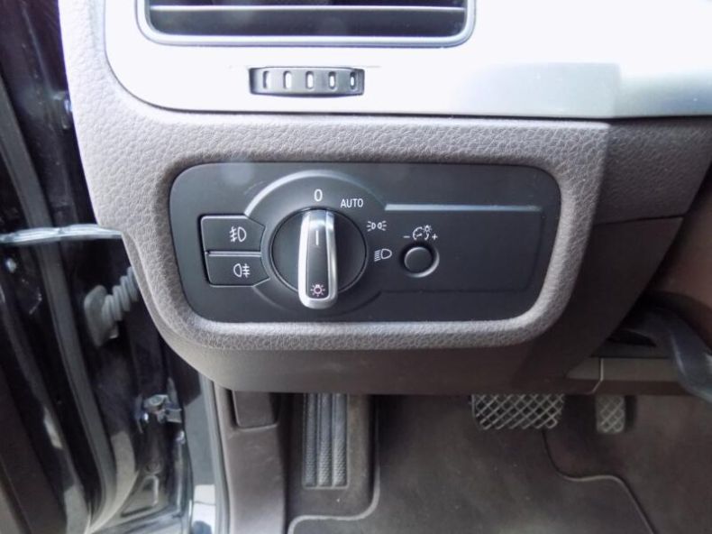 Volkswagen Touareg - hlavní fotka