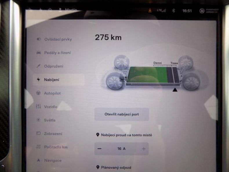 Tesla S-type - hlavní fotka