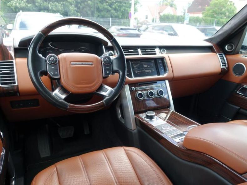 Land Rover Range Rover - hlavní fotka