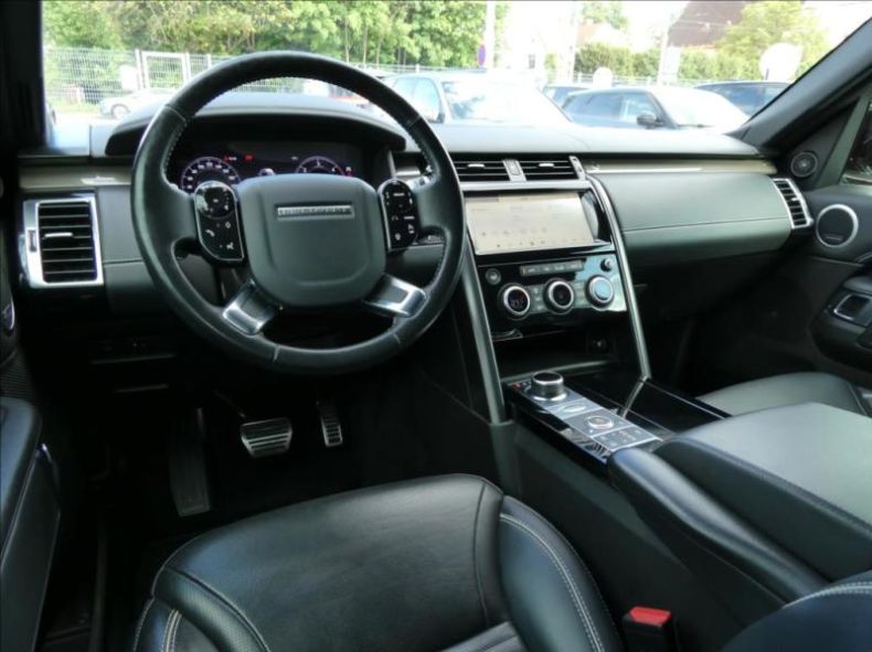 Land Rover Discovery - hlavní fotka