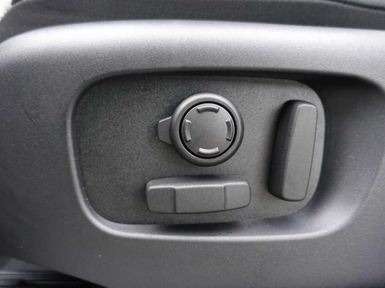 Land Rover Discovery - hlavní fotka