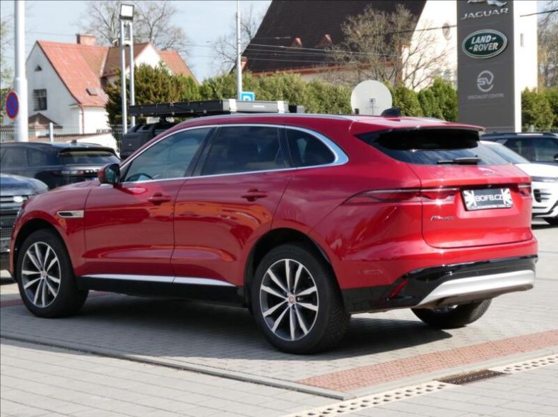 Jaguar F-Pace - hlavní fotka