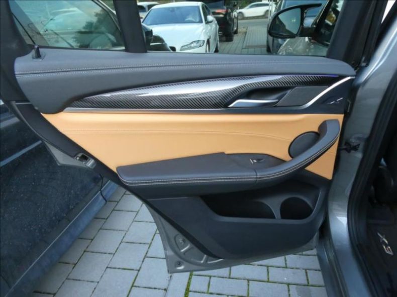 BMW X3 - hlavní fotka