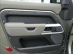 Land Rover Defender - fotka číslo 12