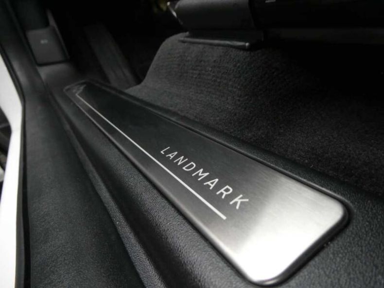 Land Rover Discovery - hlavní fotka