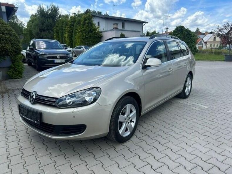 Volkswagen Golf - hlavní foto