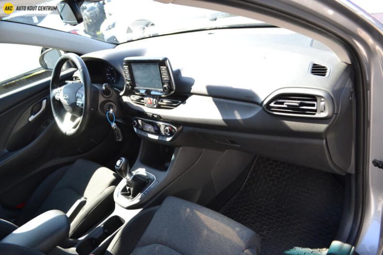 Hyundai i30 - hlavní fotka