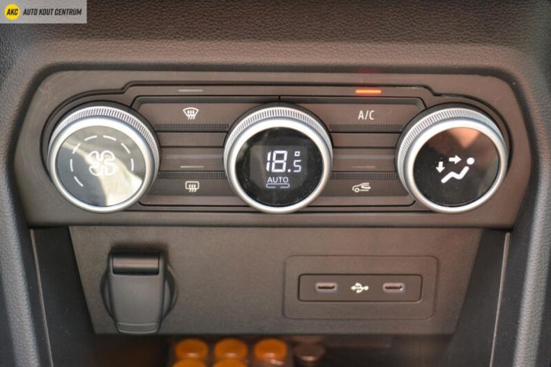 Dacia Sandero - hlavní fotka