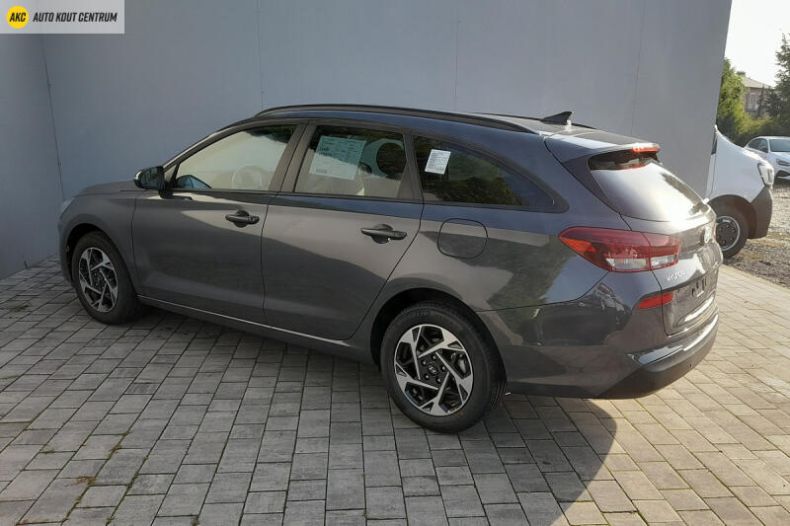 Hyundai i30 - hlavní fotka