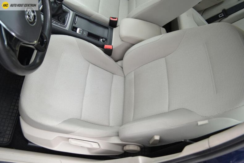 Volkswagen Golf - hlavní fotka