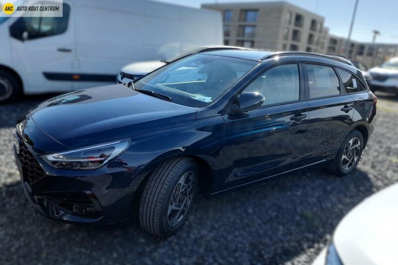 Hyundai i30 - hlavní fotka