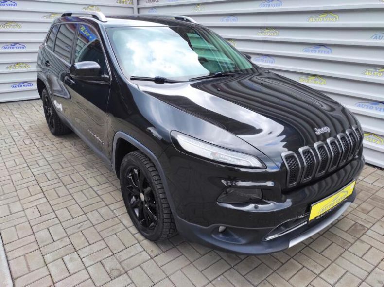 Jeep Cherokee - hlavní foto