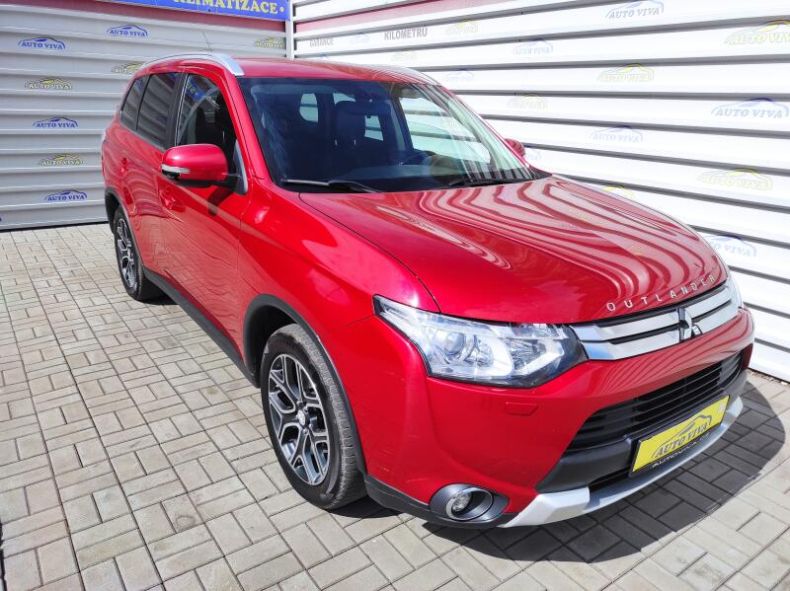 Mitsubishi Outlander - hlavní fotka